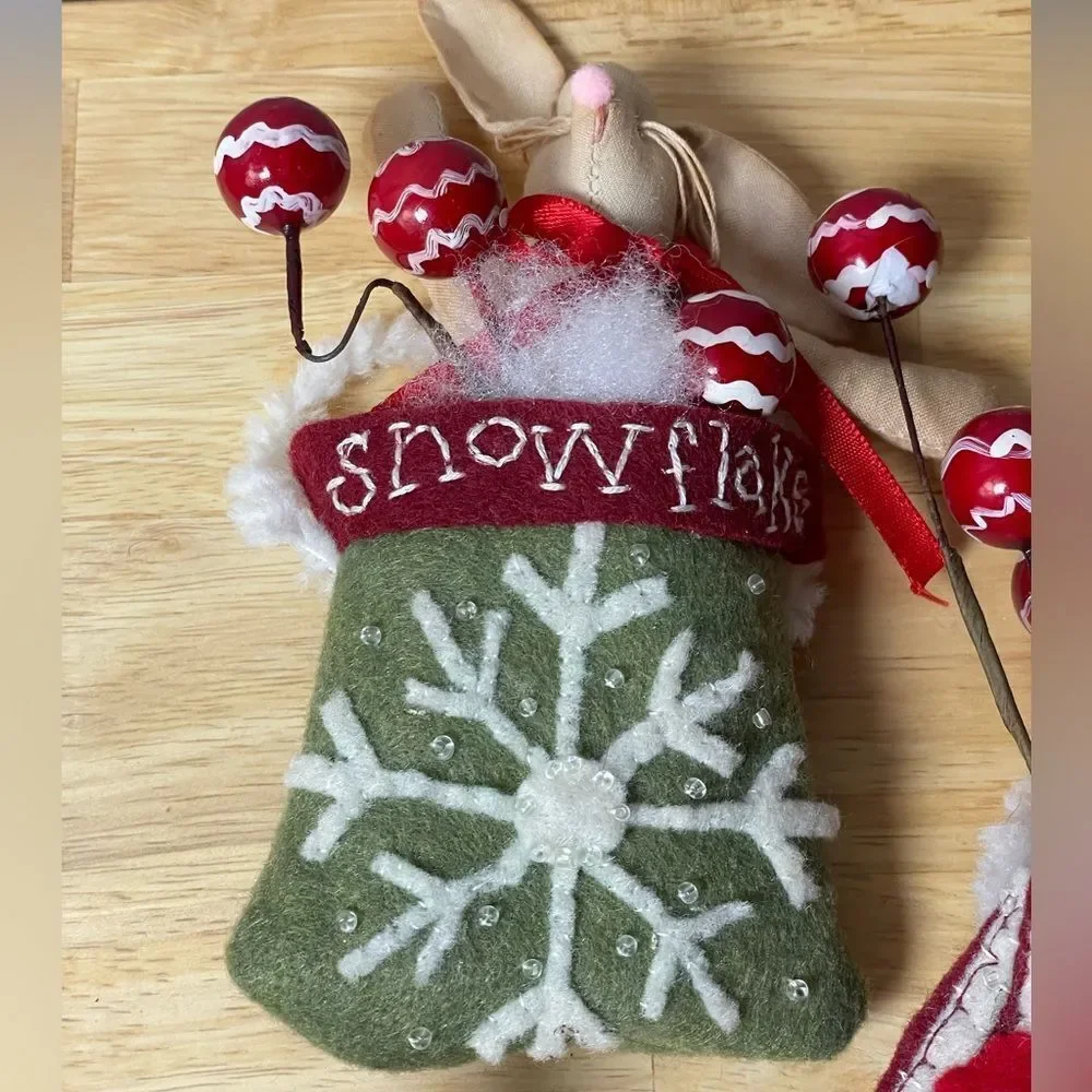 Festive Holiday Ornament Set - Red, Green, White Felt Bags w/Bunnies & Cotton